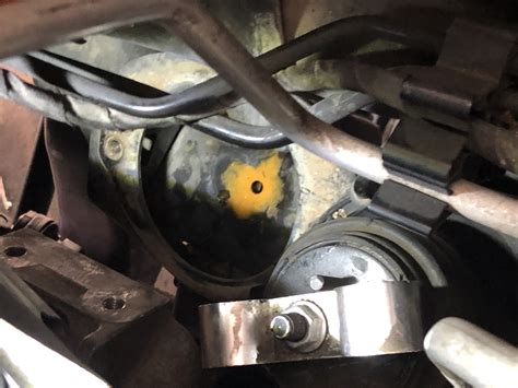 motor mount leaking oil|12 Most Common Signs Of A Bad Engine Mount